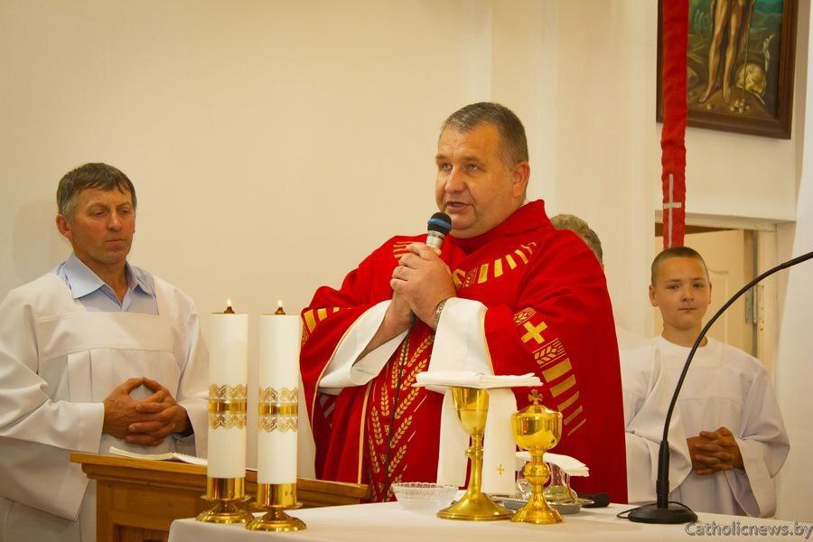 v-agrogorodke-chernevichi-14-sentyabrya-v-kostele-vozdvizheniya-svyatogo-kresta-otprazdnovali-parafi_2