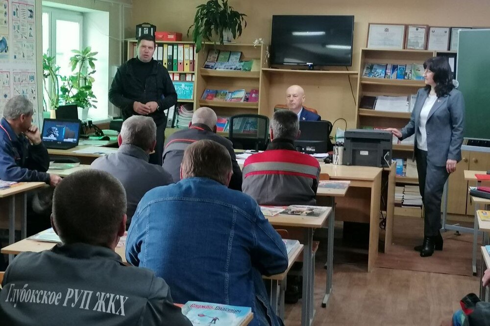 bezopasnost-truda-na-osobom-kontrole-nedelya-nulevogo-travmatizma-prokhodit-v-glubokskom-rayone_2