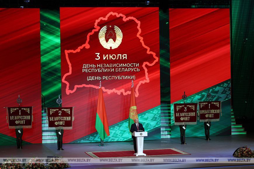 delegatsiya-glubokskogo-rayona-posetila-dvorets-respubliki-v-minske-gde-proshlo-torzhestvennoe-merop_5