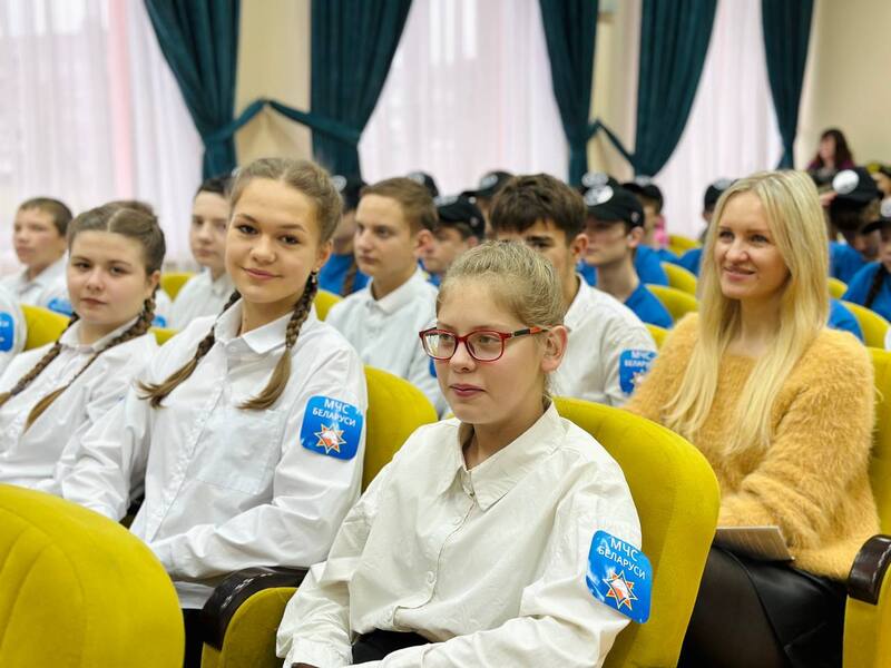 budushchie-geroi-na-starte-proshyel-rayonnyy-slyet-klubov-yunykh-spasateley-pozharnykh_25
