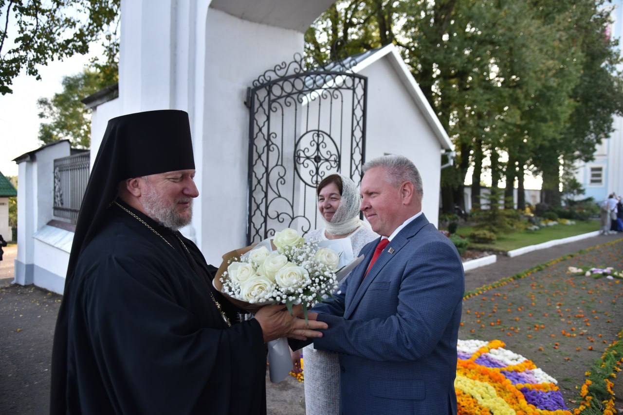 v-sobore-rozhdestva-presvyatoy-bogoroditsy-otmetili-prestolnyy-prazdnik_0