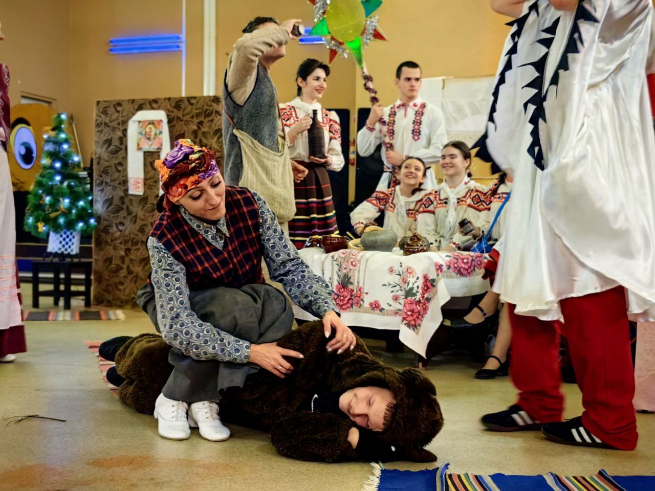 v-glubokskom-gorodskom-dome-kultury-proshli-prazdnichnye-meropriyatiya-posvyashchennye-rozhdestvu-kh_7
