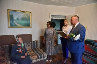 ВЕТЕРАНОВ ВЕЛИКОЙ ОТЕЧЕСТВЕННОЙ ВОЙНЫ ПОЗДРАВИЛИ С ДНЕМ НЕЗАВИСИМОСТИ РЕСПУБЛИКИ БЕЛАРУСЬ