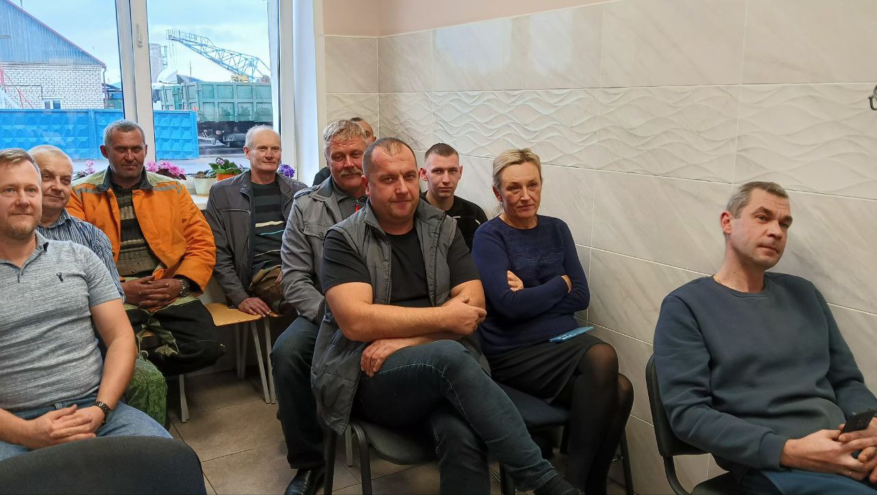 edinyy-den-informirovaniya-proshel-v-glubokskom-rayone_10