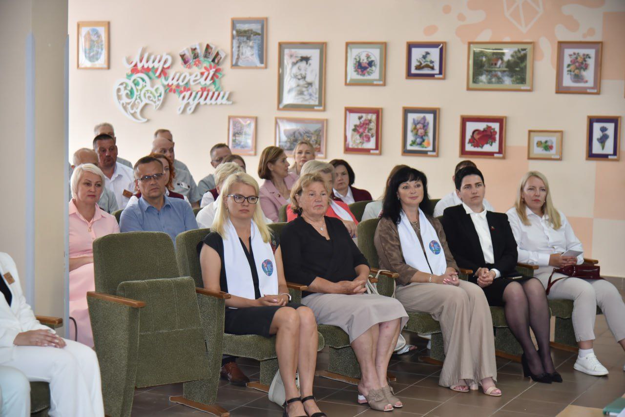 natalya-pavlyuchenko-ministr-truda-i-sotsialnoy-zashchity-respubliki-belarus-s-rabochim-vizitom-pose_6