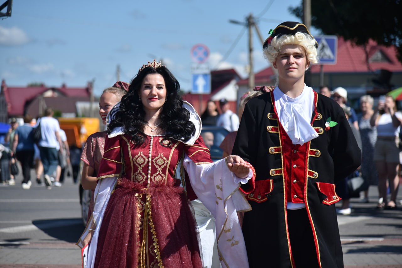 -vishnyevyy-festival-prodolzhaetsya_15
