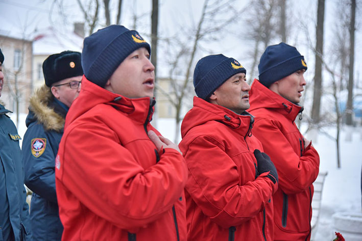 v-glubokom-startoval-mezhdunarodnyy-seminar-spetsialistov-vodolazno-spasatelnykh-sluzhb-_3