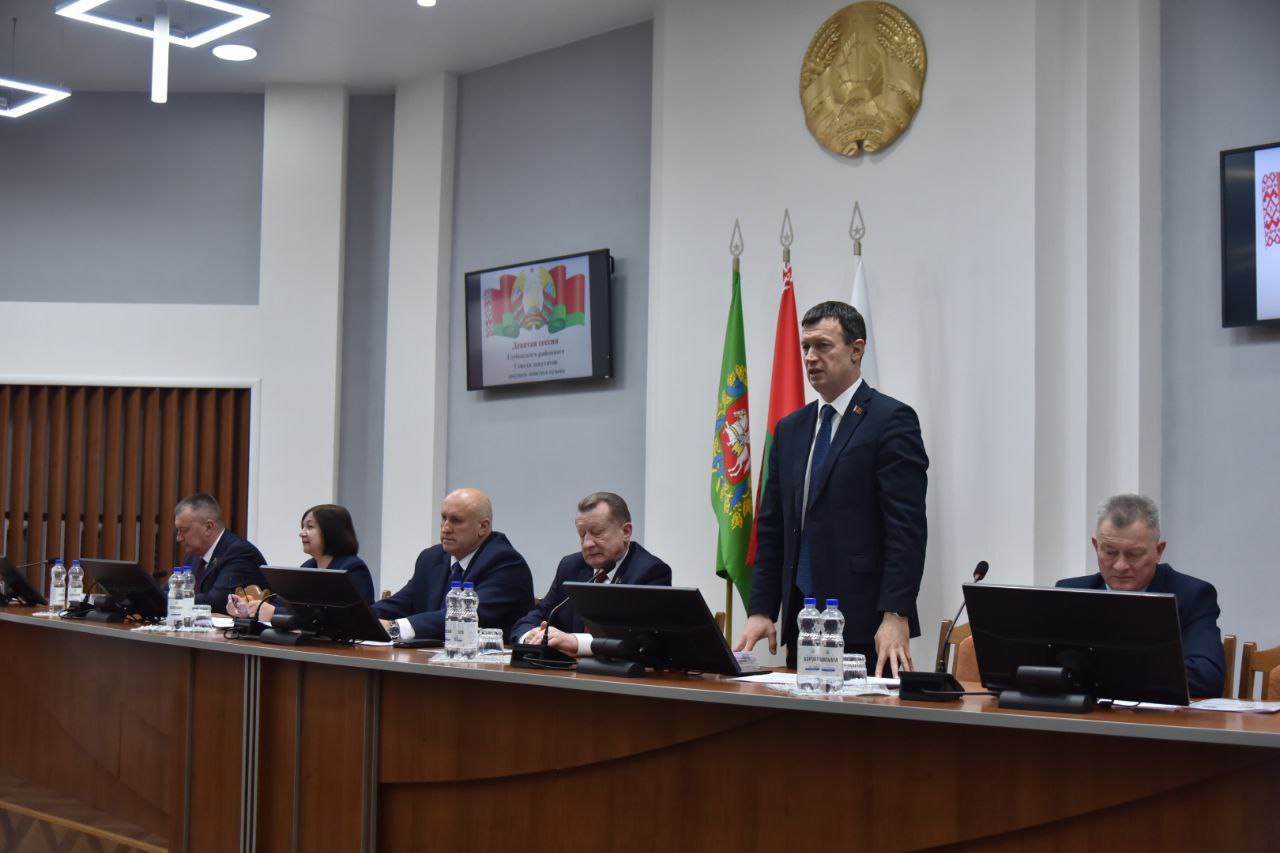 sostoyalas-devyataya-sessiya-glubokskogo-rayonnogo-soveta-deputatov-29-sozyva_7