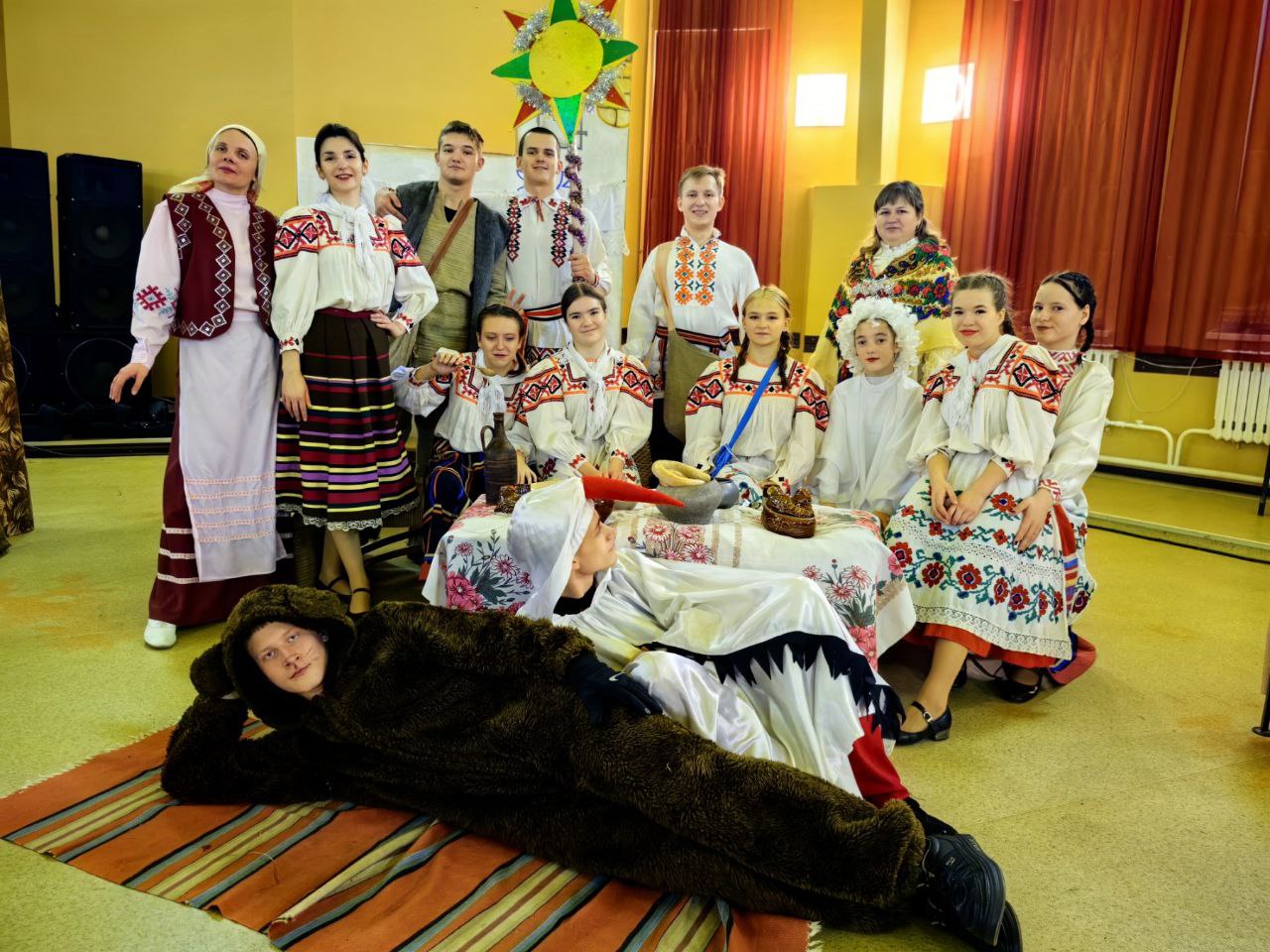 v-glubokskom-gorodskom-dome-kultury-proshli-prazdnichnye-meropriyatiya-posvyashchennye-rozhdestvu-kh_11