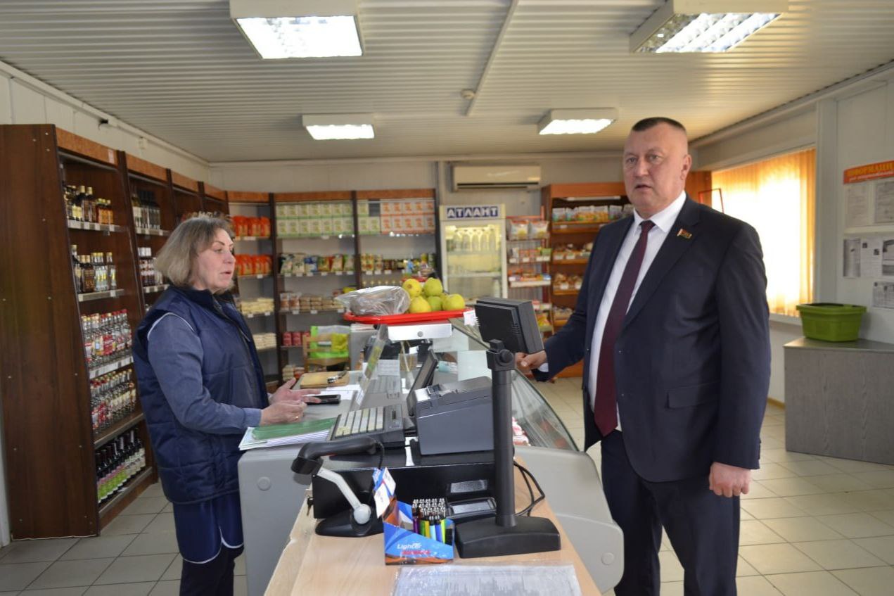 rabota-v-regionakh-anatoliy-sivko-posetil-glubokskiy-rayon_4