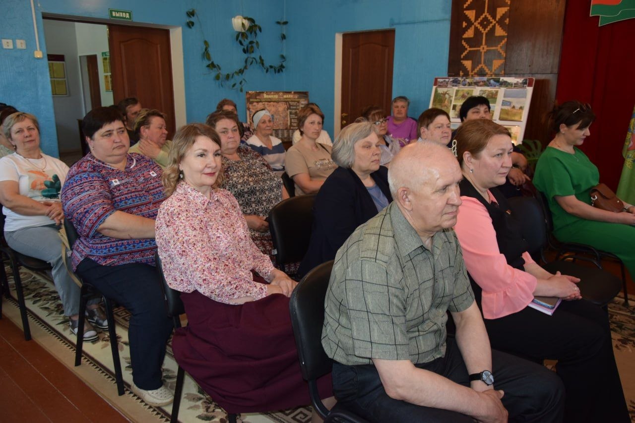 edinyy-den-informirovaniya-proshel-na-glubochchine_13