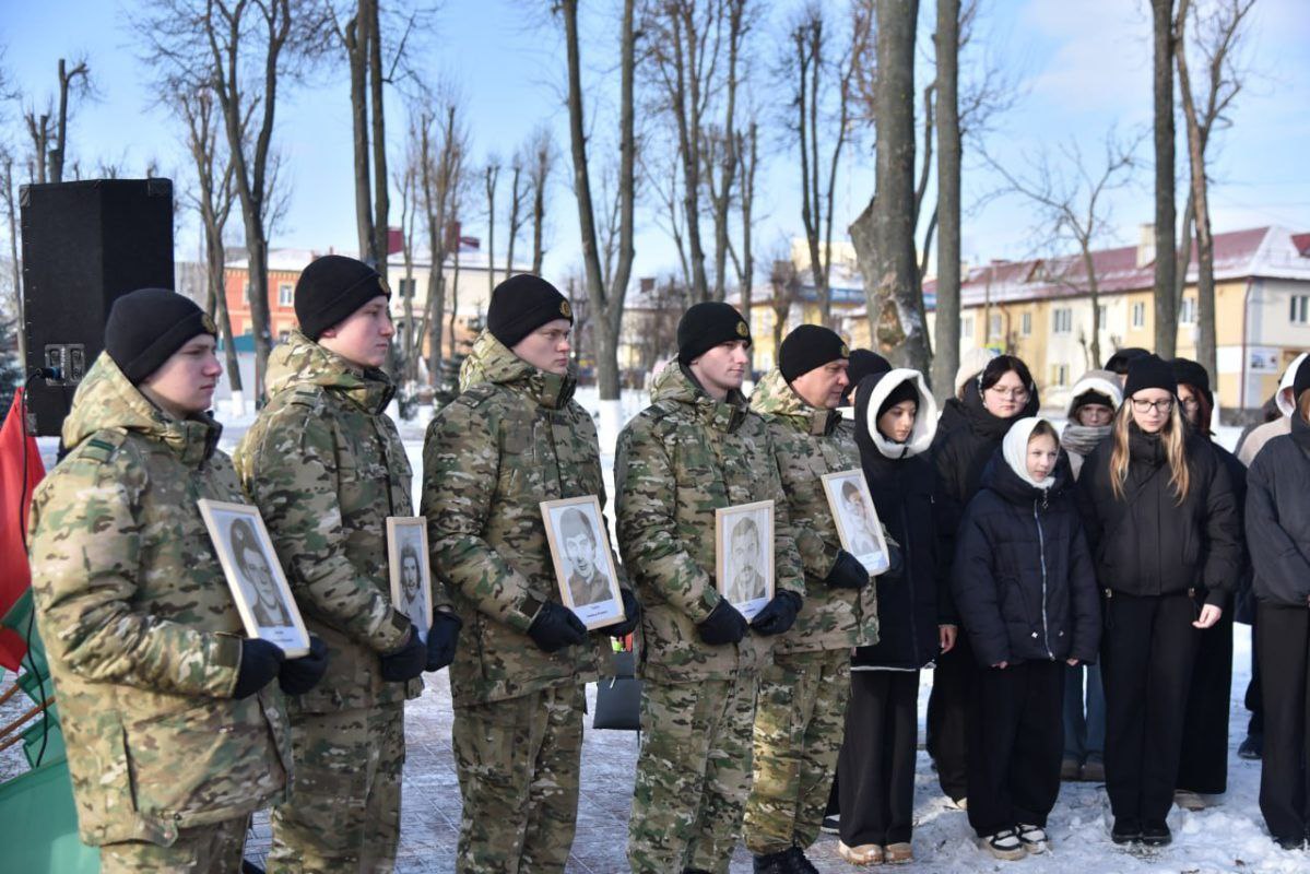 v-glubokom-otmetili-den-pamyati-voinov-internatsionalistov_2