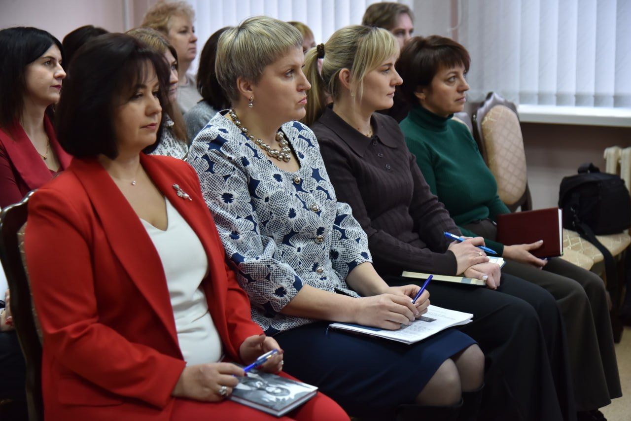 v-ramkakh-edinogo-dnya-informirovaniya-sostoyalas-vstrecha-deputata-palaty-predstaviteley-natsionaln_4