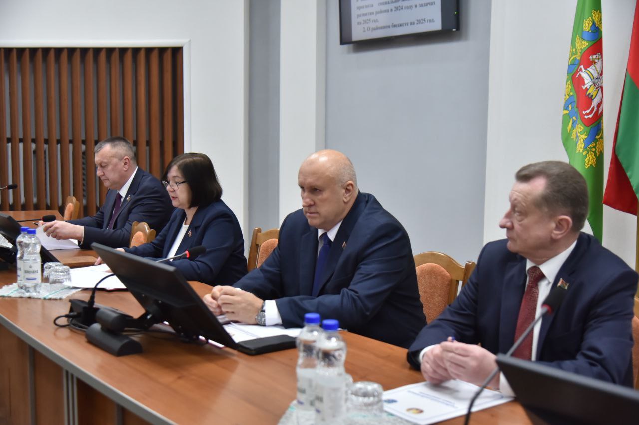 sostoyalas-devyataya-sessiya-glubokskogo-rayonnogo-soveta-deputatov-29-sozyva_2