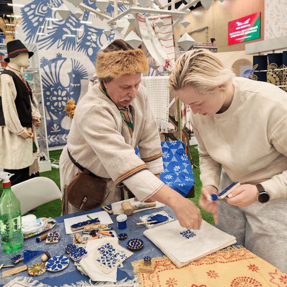 vystavka-moya-belarus-master-klassy-ot-masterov-glubokskogo-doma-remesel_3