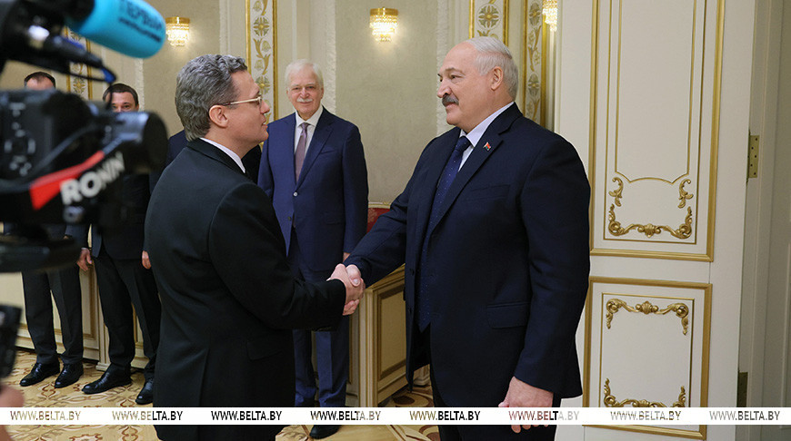 Lukashenko underlines similarity, affinity of Belarusians, Russians