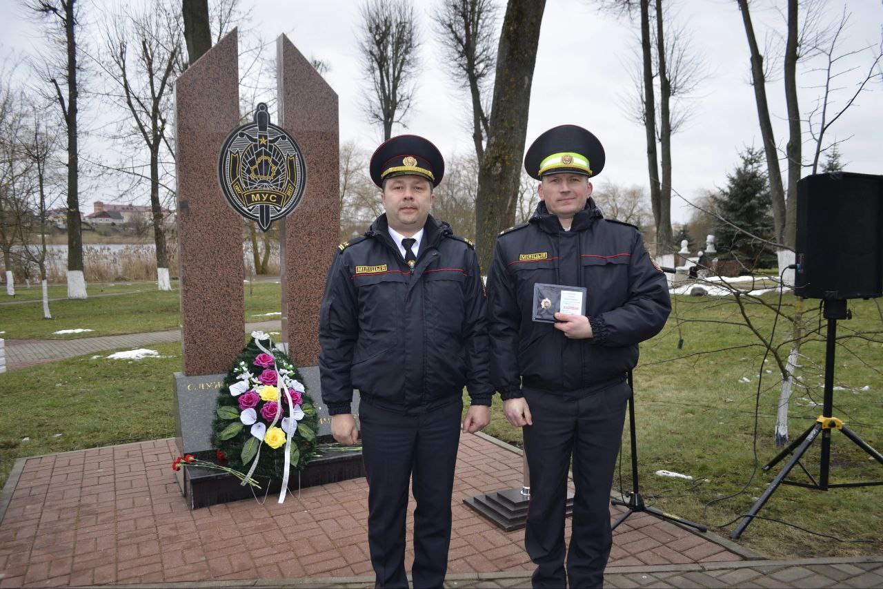 sotrudniki-glubokskogo-rovd-otmechayut-den-militsii_4