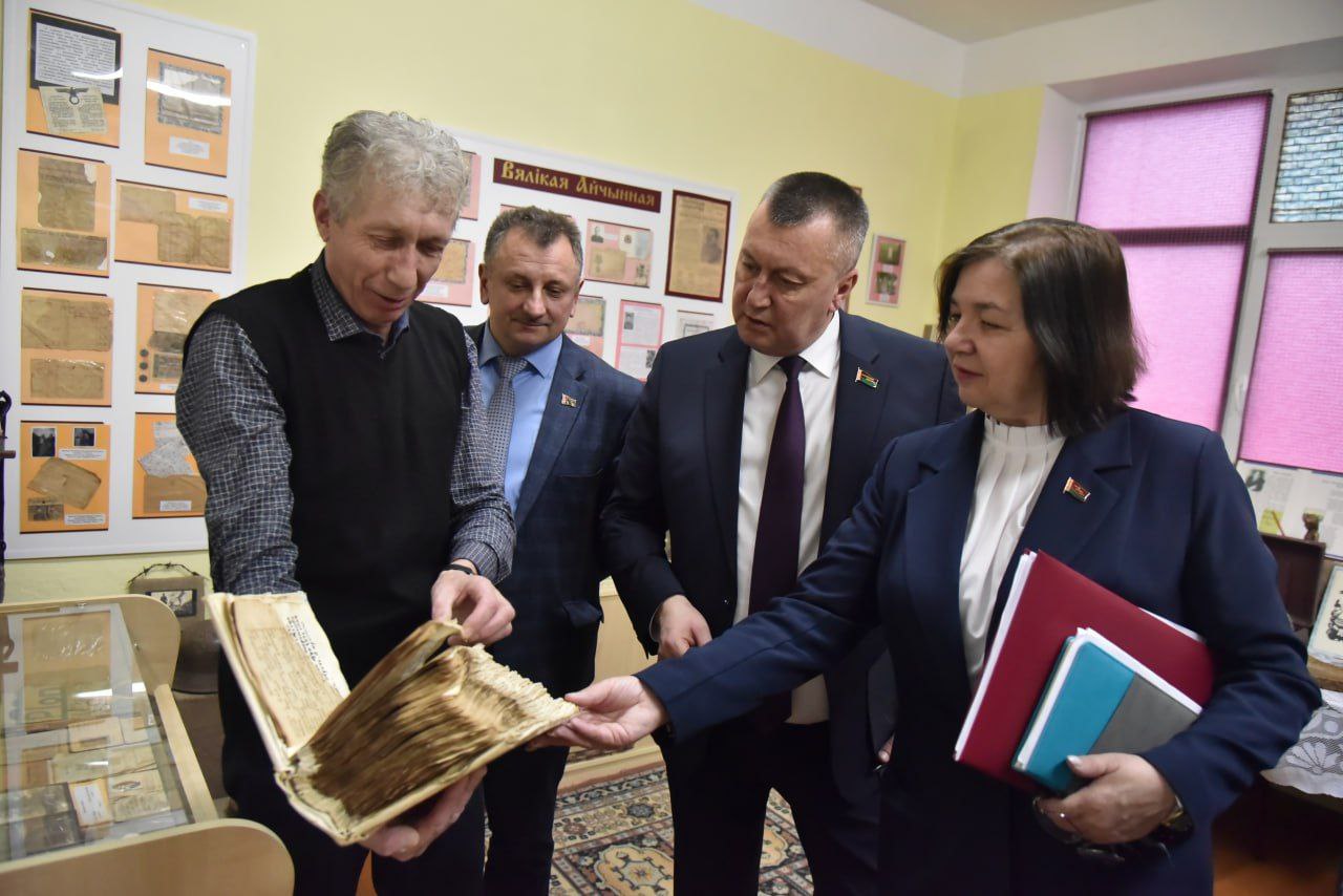 vstrecha-s-deputatami-v-derevne-zalese_5
