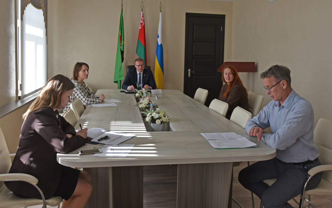 predsedatel-glubokskogo-rayispolkoma-maksim-bakurov-provel-lichnyy-priem-grazhdan_1