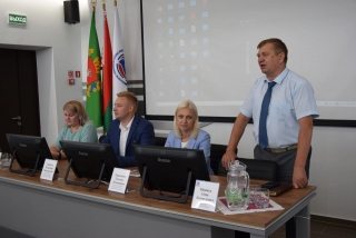 Члены областных информационно-пропагандистских групп провели Единый день информирования в трудовых коллективах района