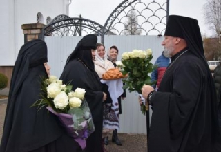 ТОРЖЕСТВА В БЕРЕЗВЕЧСКОМ СВЯТО-МИХАЙЛОВСКОМ ЖЕНСКОМ МОНАСТЫРЕ