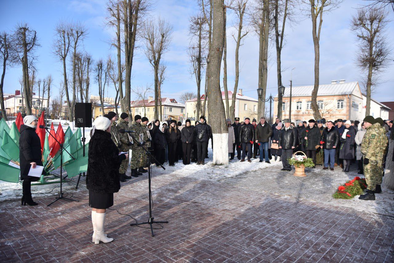 v-glubokom-otmetili-den-pamyati-voinov-internatsionalistov_6