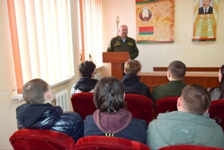 В военном комиссариате провели круглый стол, посвященный Дню призывника