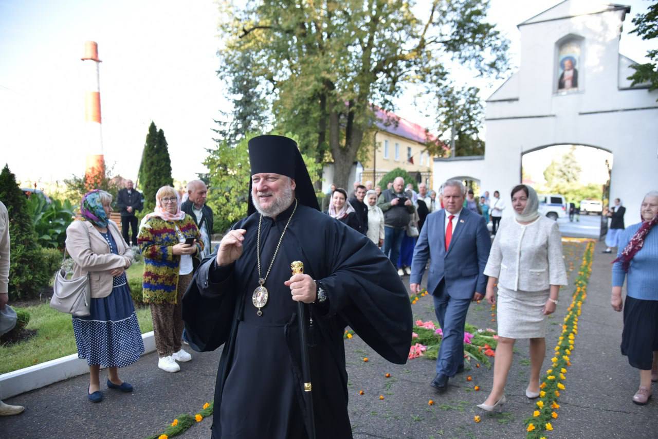 v-sobore-rozhdestva-presvyatoy-bogoroditsy-otmetili-prestolnyy-prazdnik_1