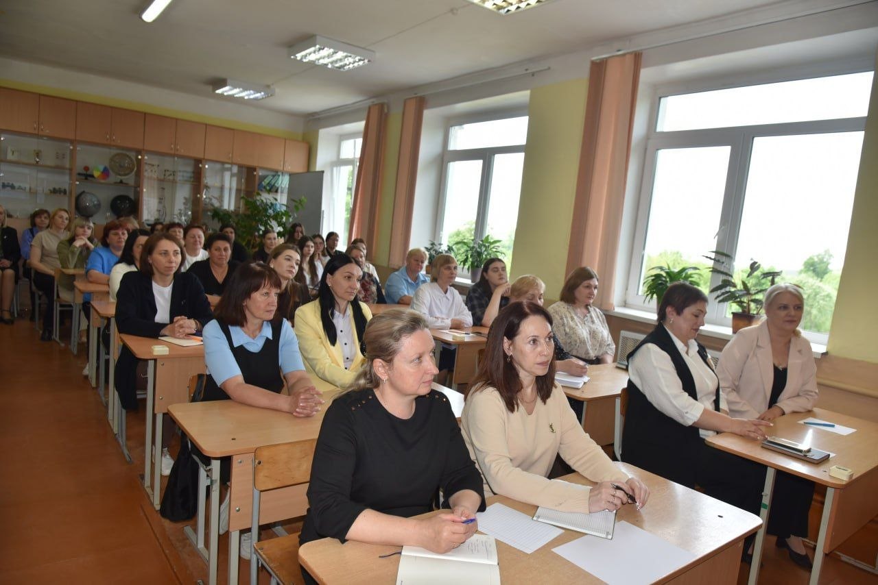 edinyy-den-informirovaniya-proshel-na-glubochchine_7