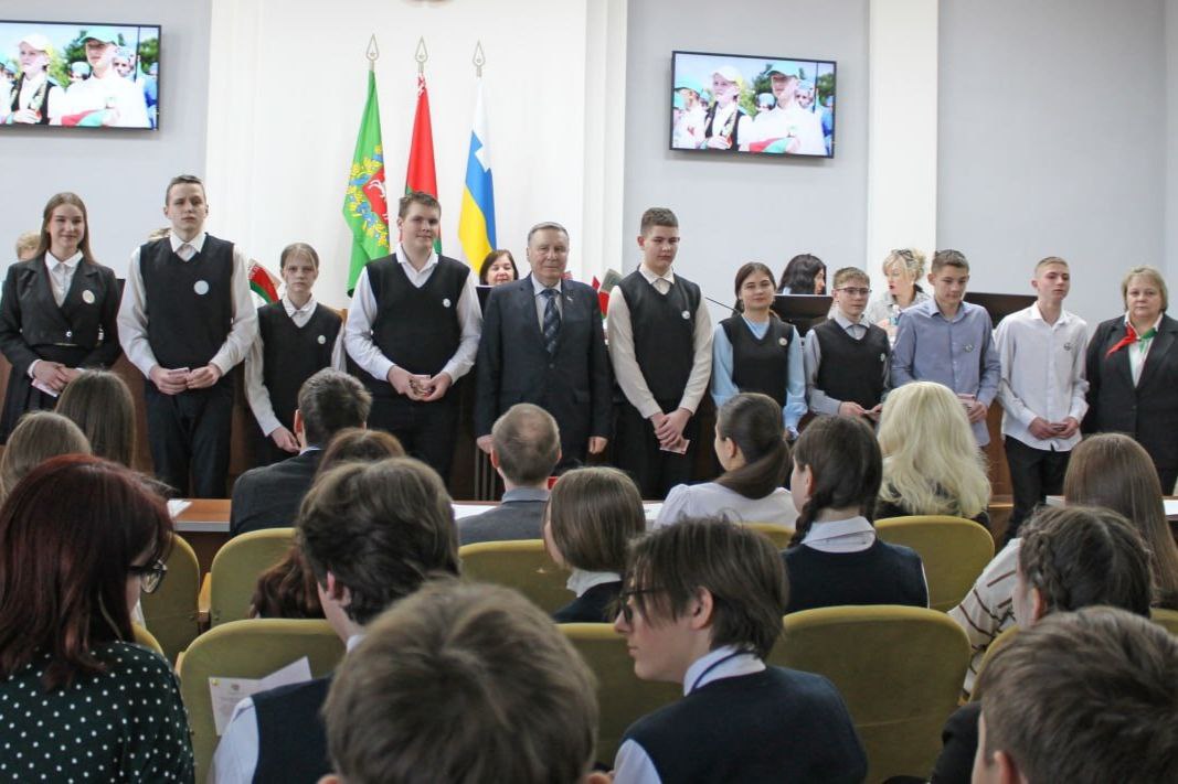 podveli-itogi-raboty-i-nametili-novye-plany-na-tekushchiy-god-v-glubokom-proshel-plenum-brsm_13