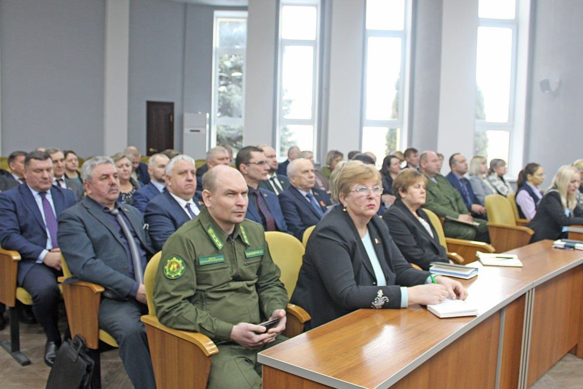 proshla-sessiya-glubokskogo-rayonnogo-soveta-deputatov-_1