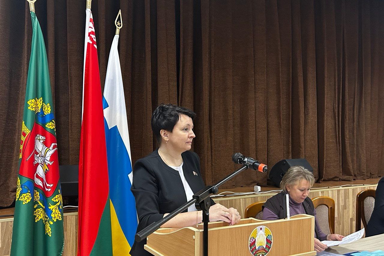 v-glubokom-proshel-vyezdnoy-seminar-dlya-otvetstvennykh-organizuyushchikh-ideologicheskuyu-rabotu-v-_6