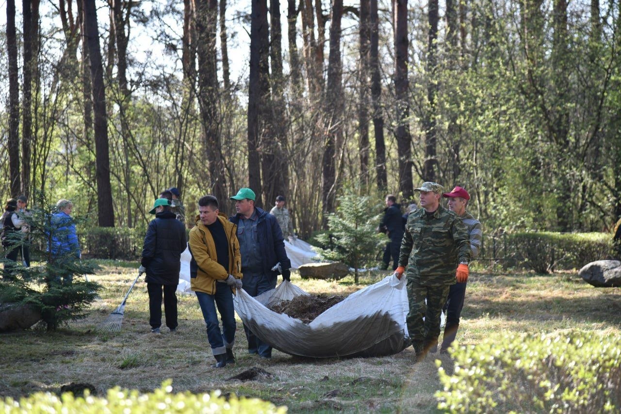 respublikanskiy-subbotnik-proshel-v-glubokskom-rayone-fotofakt_1