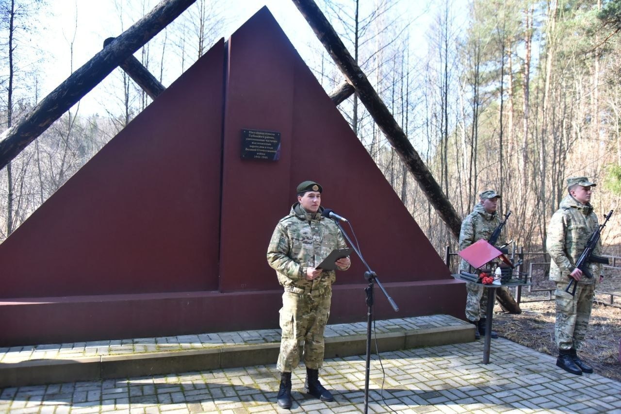 22-marta-vsya-belarus-traditsionno-sklonyaet-golovy-v-znak-skorbi-po-zhertvam-tragedii-khatyni-i-dru_6