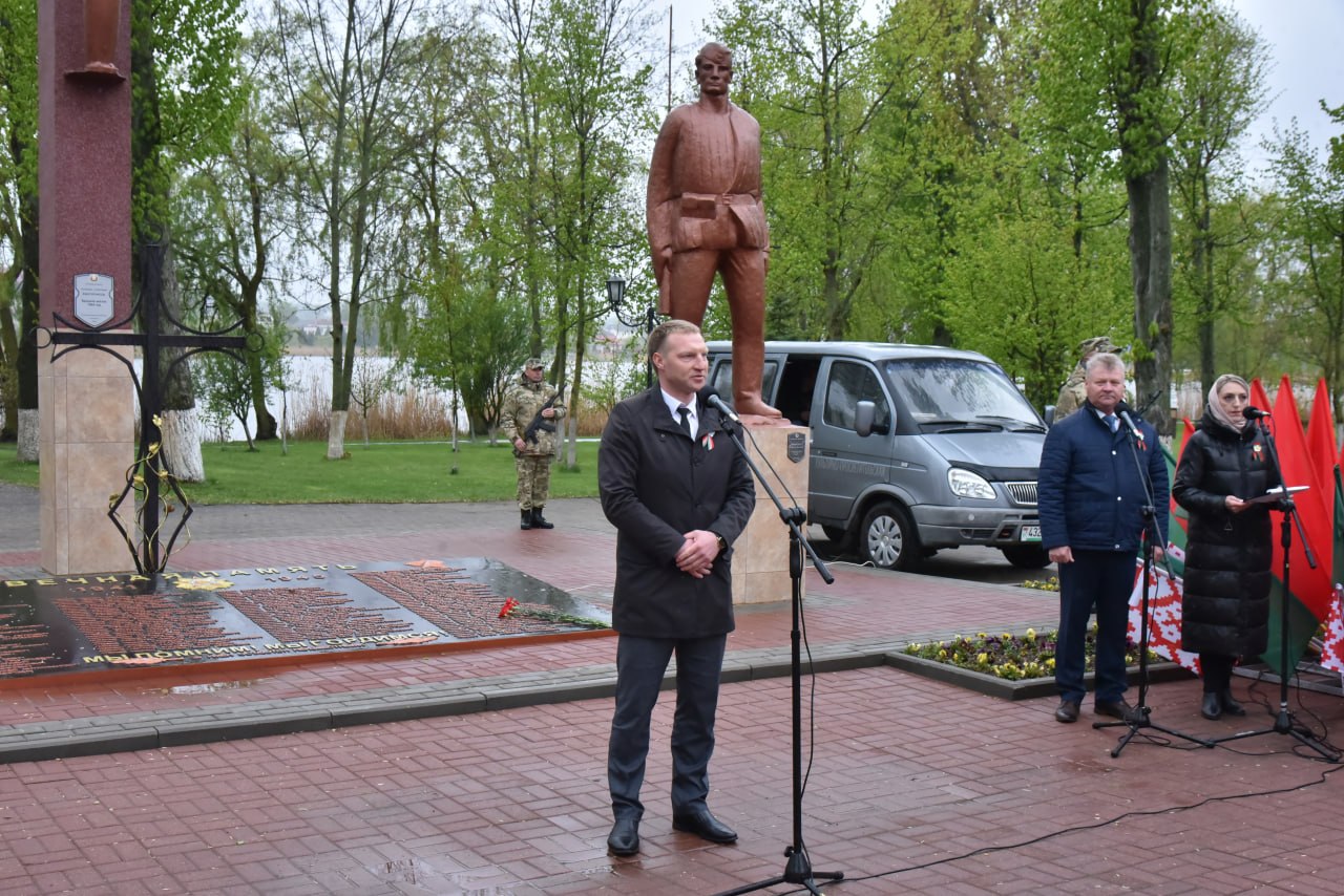 den-pobedy-otprazdnovali-v-glubokom-_5
