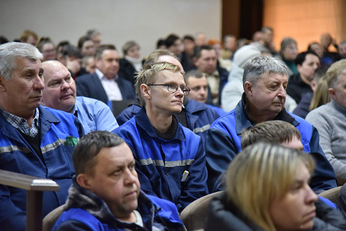 rabota-deputata-v-okruge-anatoliy-sivko-provel-priem-grazhdan-v-glubokskom-rayone-i-vstretilsya-s-ko_4