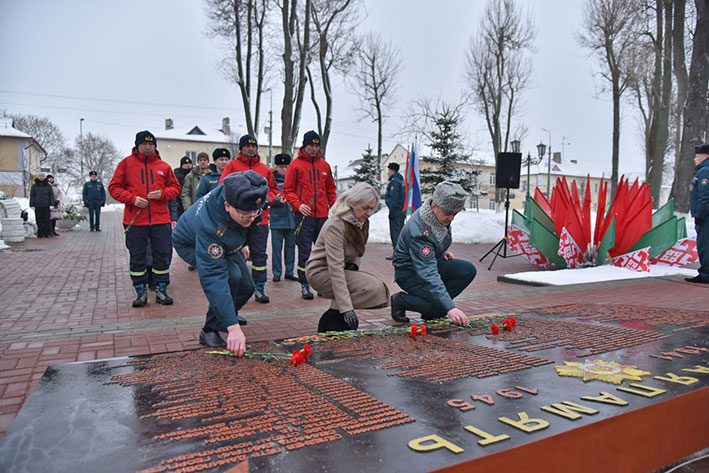 v-glubokom-startoval-mezhdunarodnyy-seminar-spetsialistov-vodolazno-spasatelnykh-sluzhb-_6