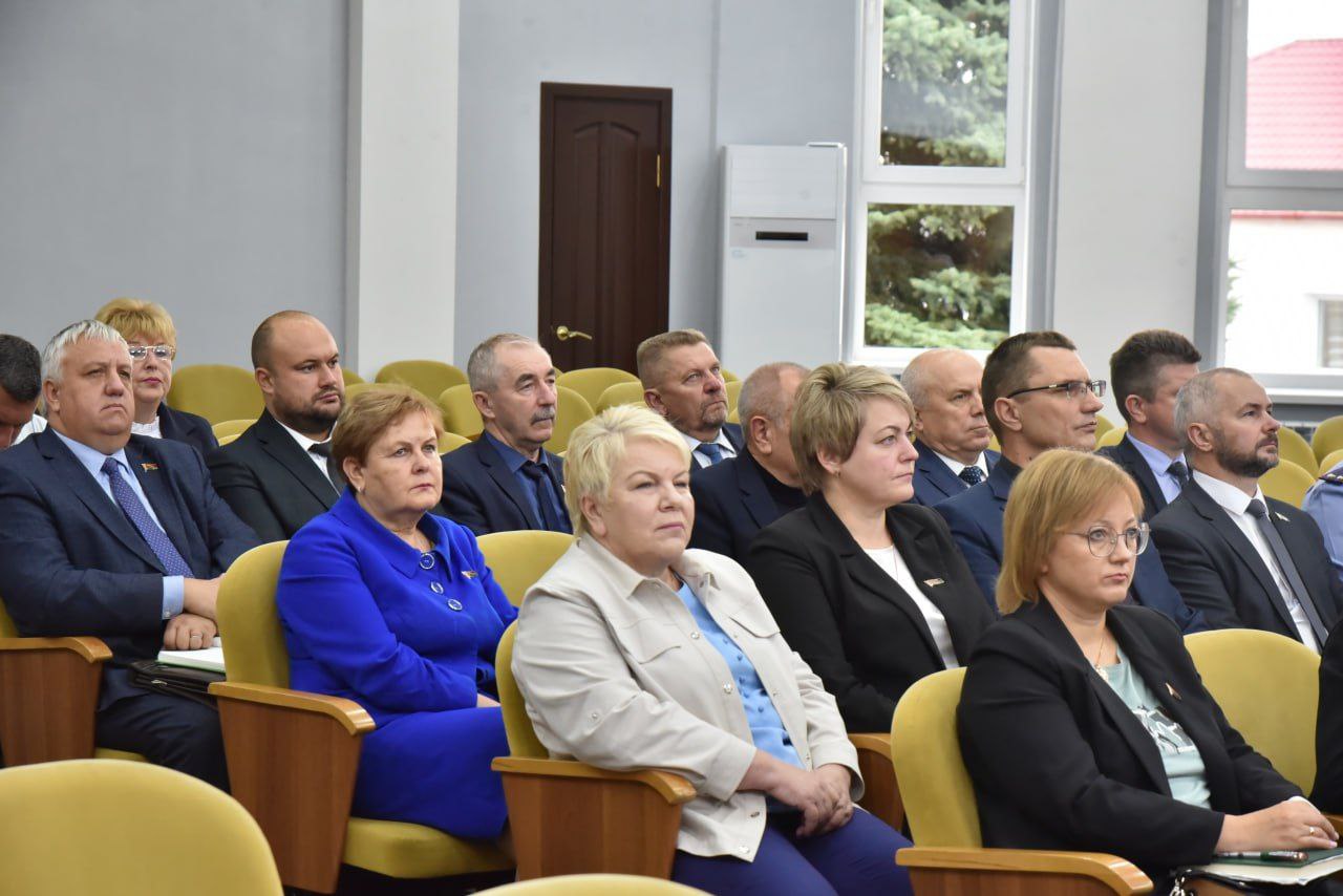 na-ocherednoy-sessii-glubokskogo-rayonnogo-soveta-deputatov-byl-rassmotren-ryad-vazhnykh-voprosov-ka_2