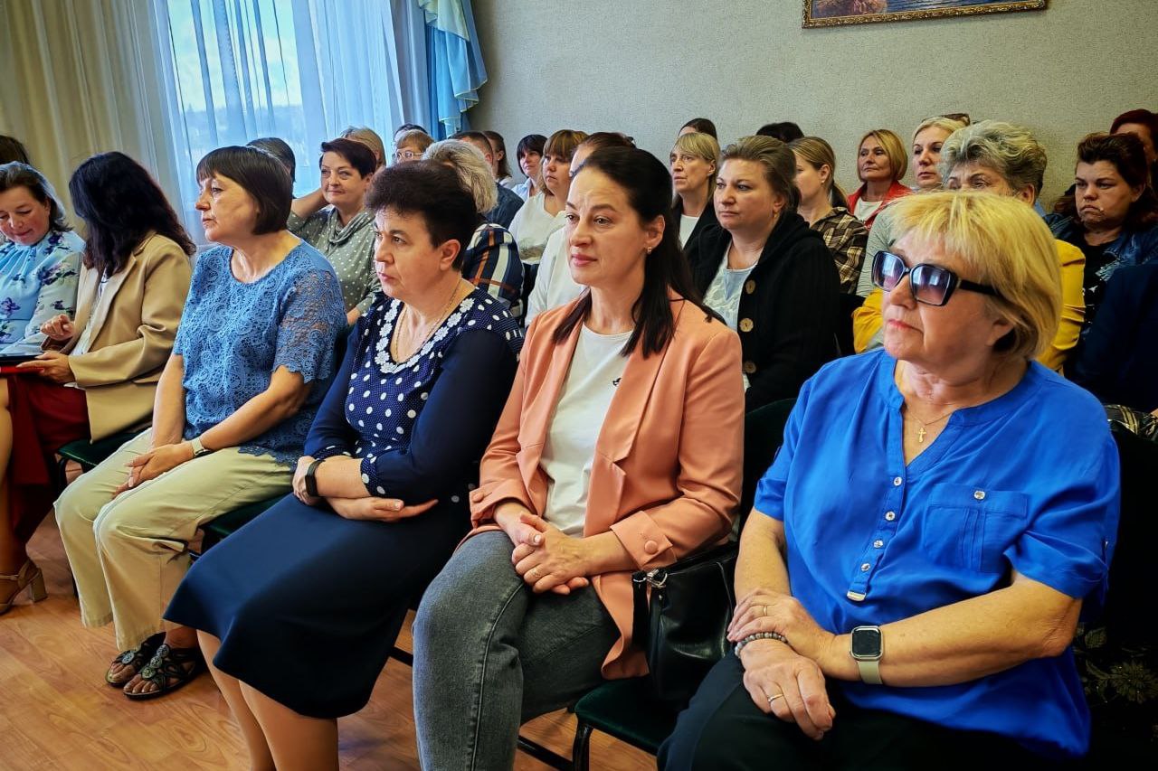 izvestnyy-belorusskiy-pisatel-zhurnalist-rukovoditel-izdatelstva-belarus-i-soyuza-pisateley-belarusi_1