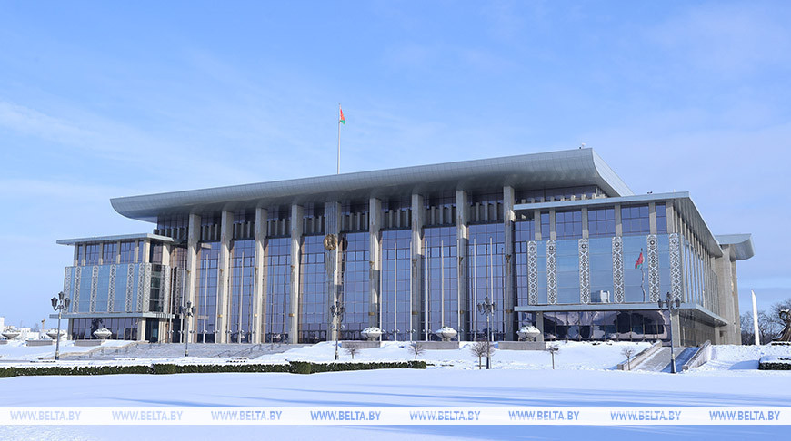 Lukashenko receives report on army’s combat readiness inspection