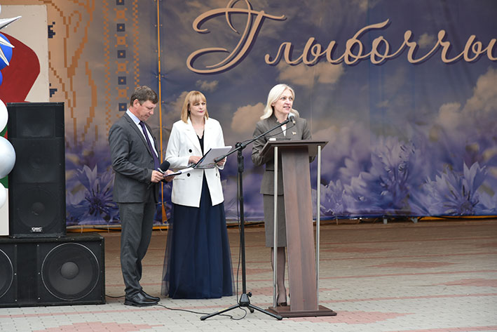 proshchanie-so-shkoloy-yarkiy-prazdnik-dlya-vypusknikov-glubokogo_24