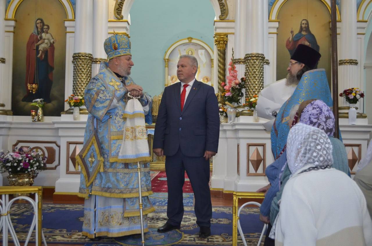v-sobore-rozhdestva-presvyatoy-bogoroditsy-otmetili-prestolnyy-prazdnik_8