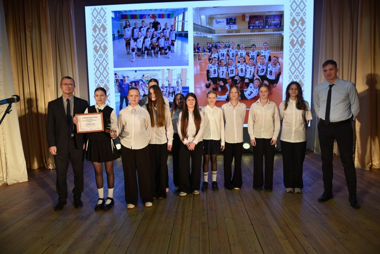 v-glubokom-nazvali-laureatov-traditsionnoy-rayonnoy-molodezhnoy-premii-priznanie_6