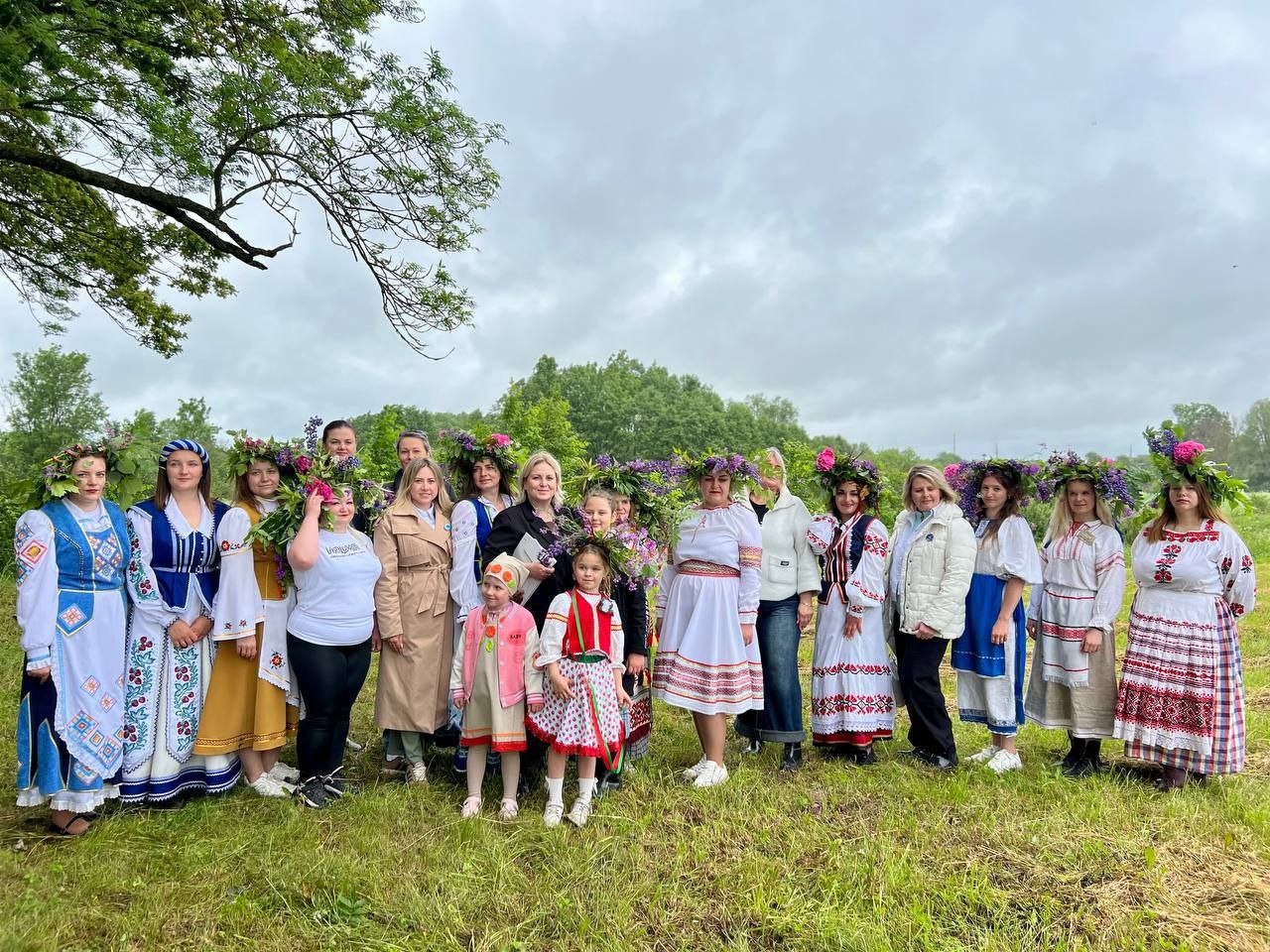 semya-pashukevich-iz-glubokskogo-rayona-pobediteli-oblastnogo-etapa-respublikanskogo-semeynogo-selsk_4