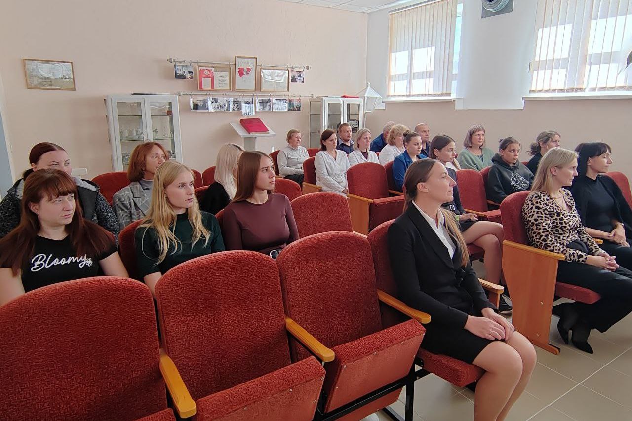 edinyy-den-informirovaniya-proshel-v-glubokom_4