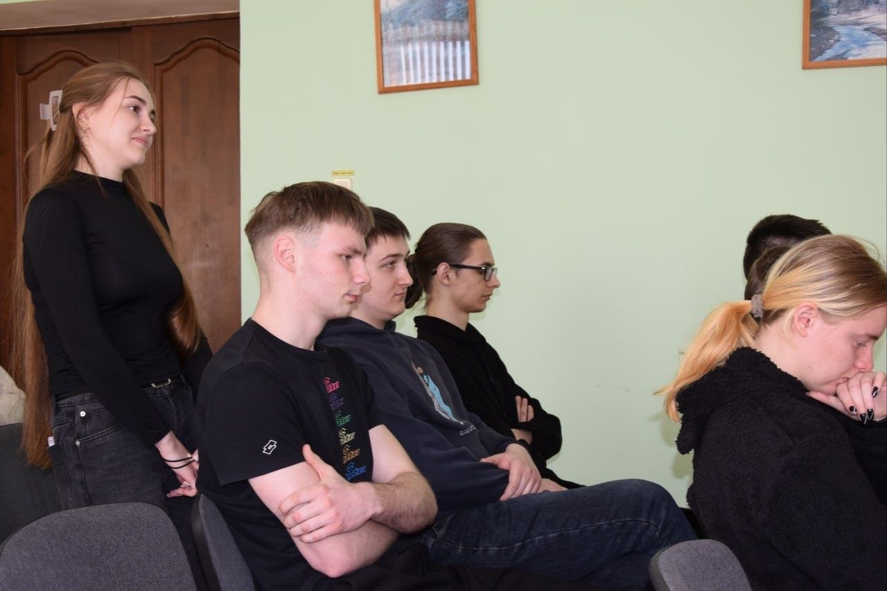 molodye-spetsialisty-kadrovyy-resurs-predpriyatiy-goroda-glubokoe_1