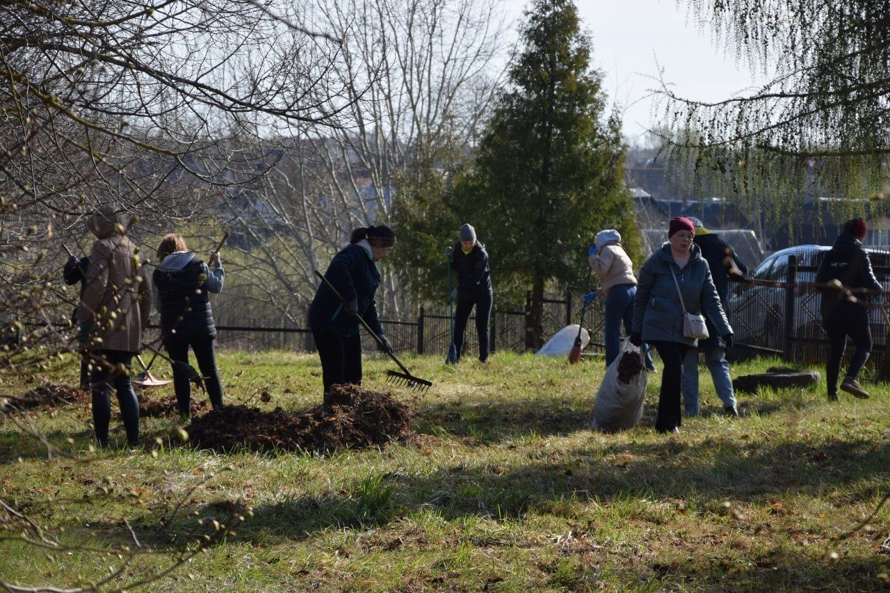 respublikanskiy-subbotnik-proshel-v-glubokskom-rayone-fotofakt_5