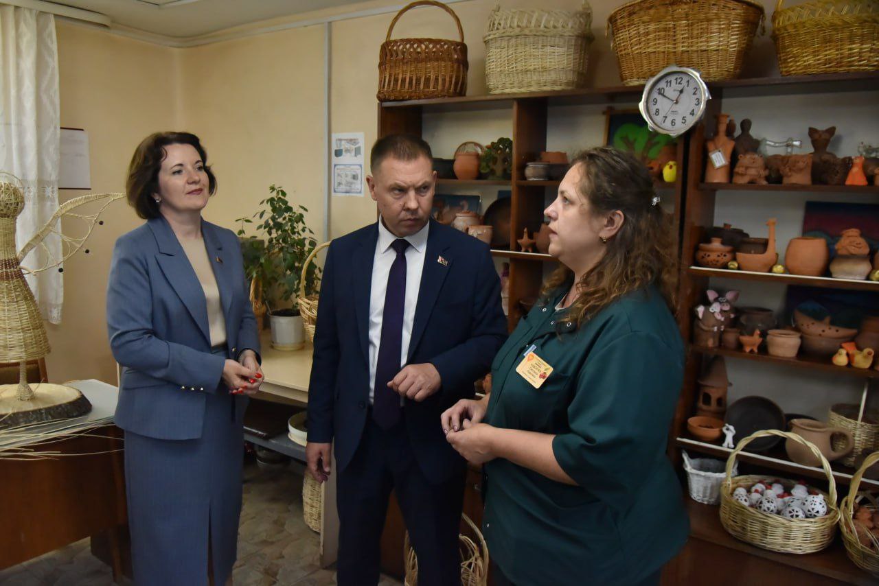 natalya-pavlyuchenko-ministr-truda-i-sotsialnoy-zashchity-respubliki-belarus-s-rabochim-vizitom-pose_7
