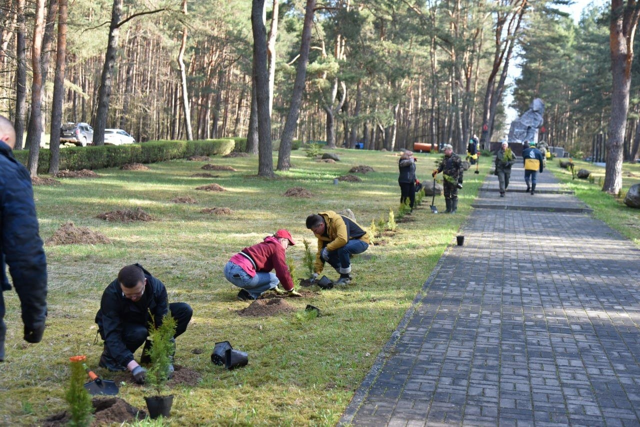 respublikanskiy-subbotnik-proshel-v-glubokskom-rayone-fotofakt_0