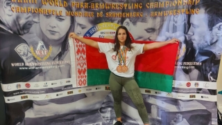 ГЛУБОЧАНКА ЕКАТЕРИНА ЛИСИЦА ЗАВОЕВАЛА НА ЧЕМПИОНАТЕ МИРА ПО АРМРЕСТЛИНГУ ДВЕ БРОНЗОВЫХ МЕДАЛИ